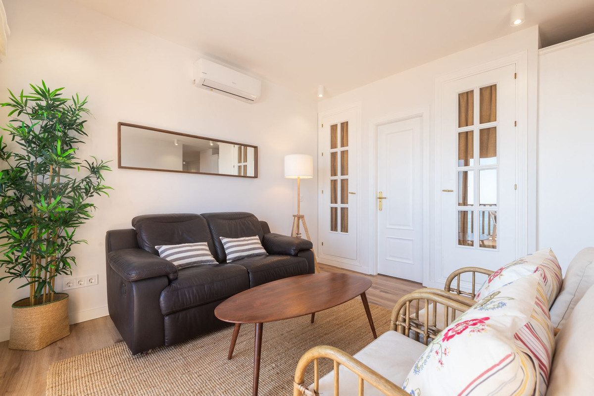 2 bedroom Penthouses for sale in Elviria – R5050621 2 bedroom Penthouses for sale in Elviria – R5050621