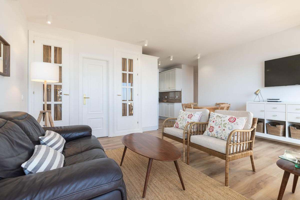 2 bedroom Penthouses for sale in Elviria – R5050621 2 bedroom Penthouses for sale in Elviria – R5050621