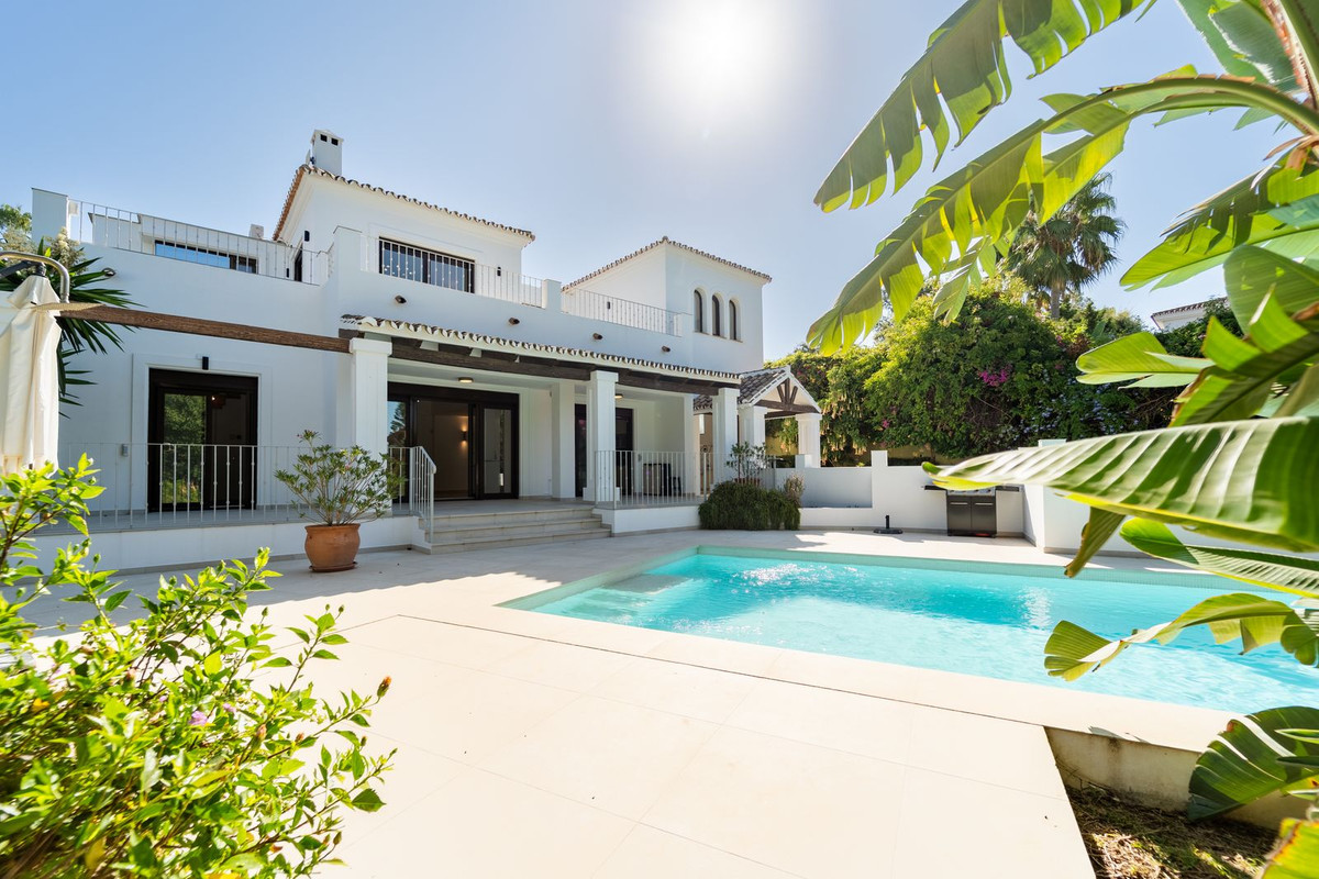 5 bedroom Villas for sale in El Rosario – R5455543 5 bedroom Villas for sale in El Rosario – R5455543