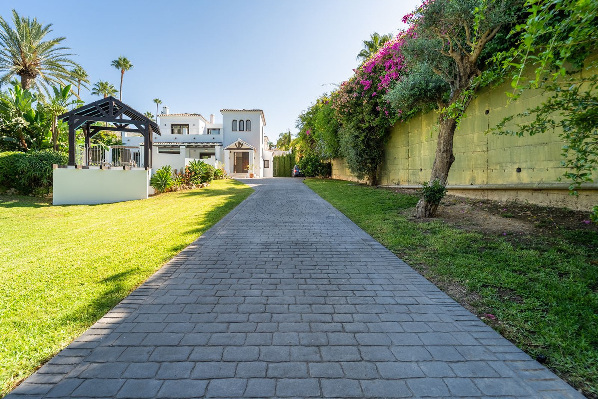 5 bedroom Villas for sale in El Rosario – R5455543 5 bedroom Villas for sale in El Rosario – R5455543