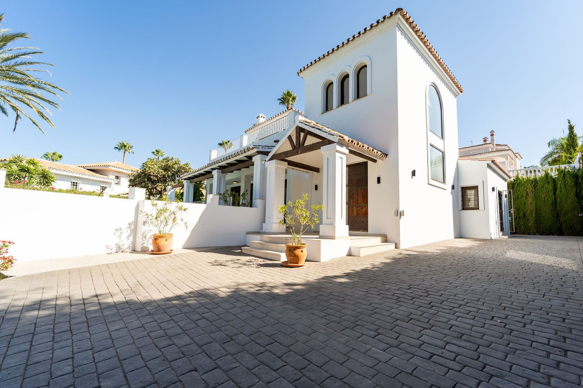 5 bedroom Villas for sale in El Rosario – R5455543 5 bedroom Villas for sale in El Rosario – R5455543