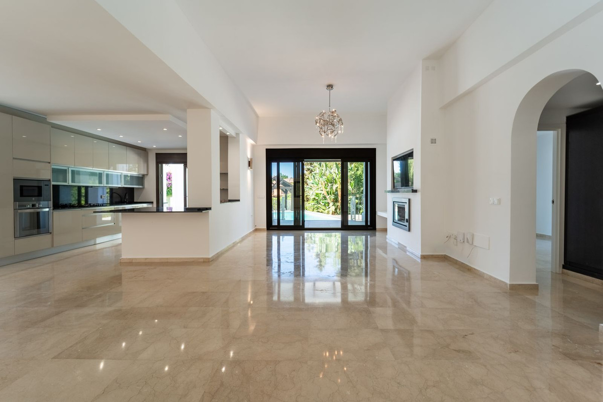 5 bedroom Villas for sale in El Rosario – R5455543 5 bedroom Villas for sale in El Rosario – R5455543