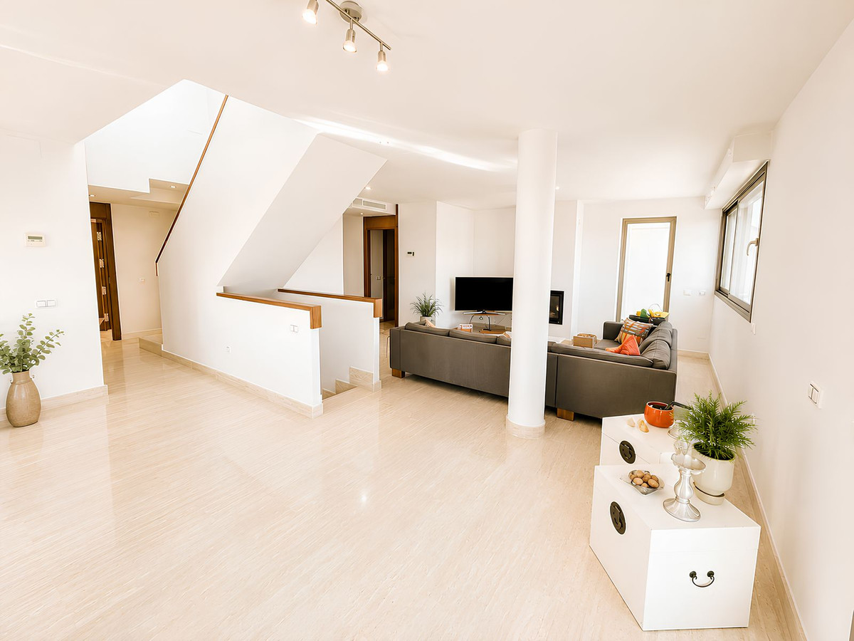 Apartamentos de 5 dormitorios en venta en La Cala de Mijas – R5381824 Apartamentos de 5 dormitorios en venta en La Cala de Mijas – R5381824