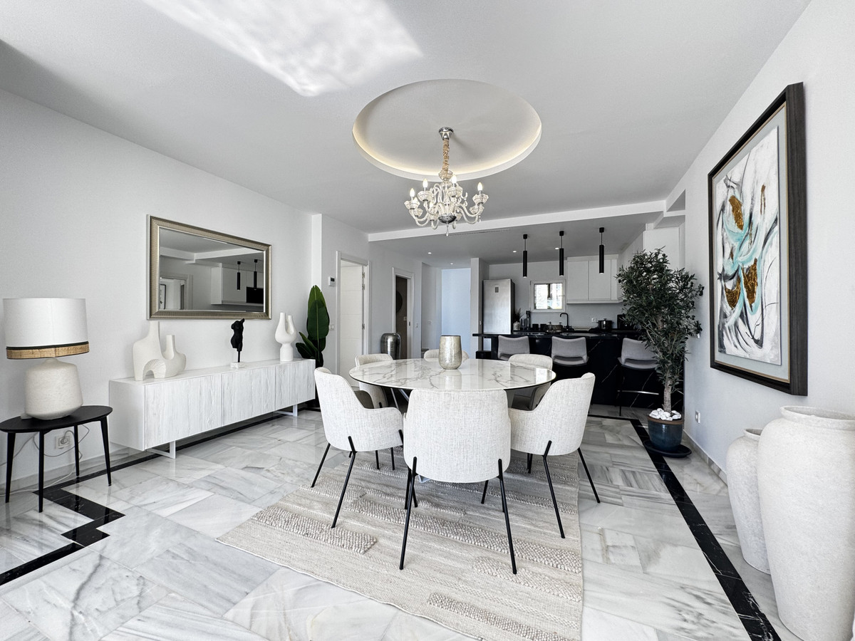4 bedroom Apartments for sale in Puerto Banús – R5432302 4 bedroom Apartments for sale in Puerto Banús – R5432302