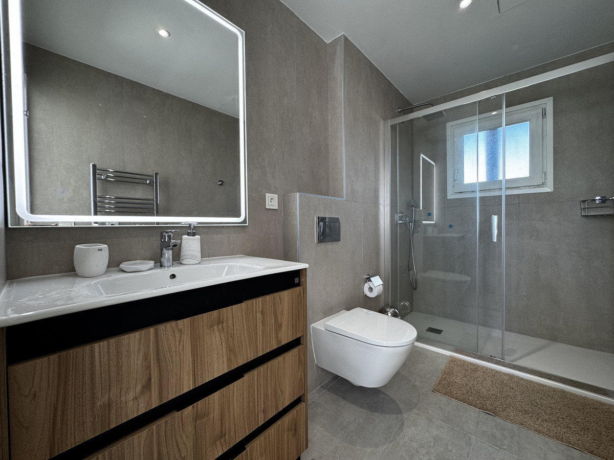 4 bedroom Apartments for sale in Puerto Banús – R5432302 4 bedroom Apartments for sale in Puerto Banús – R5432302
