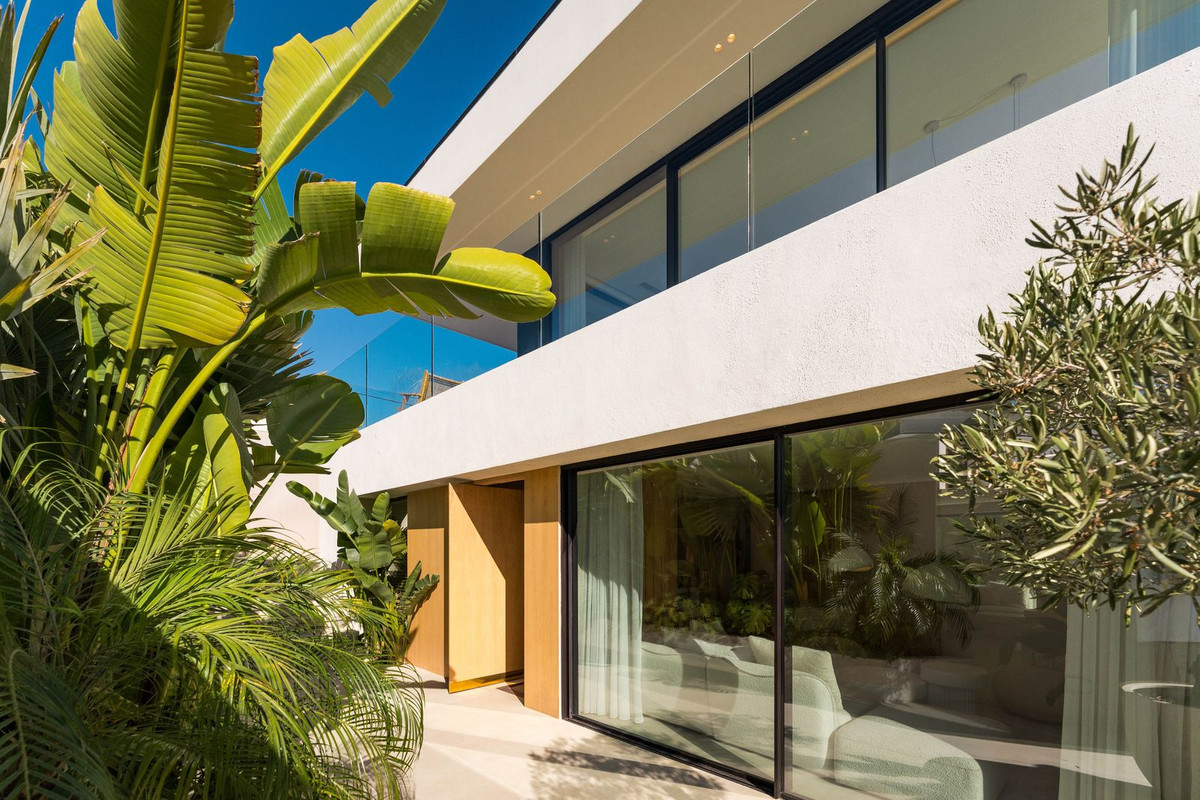 5 bedroom Villas for sale in Nueva Andalucía – R5430487 5 bedroom Villas for sale in Nueva Andalucía – R5430487