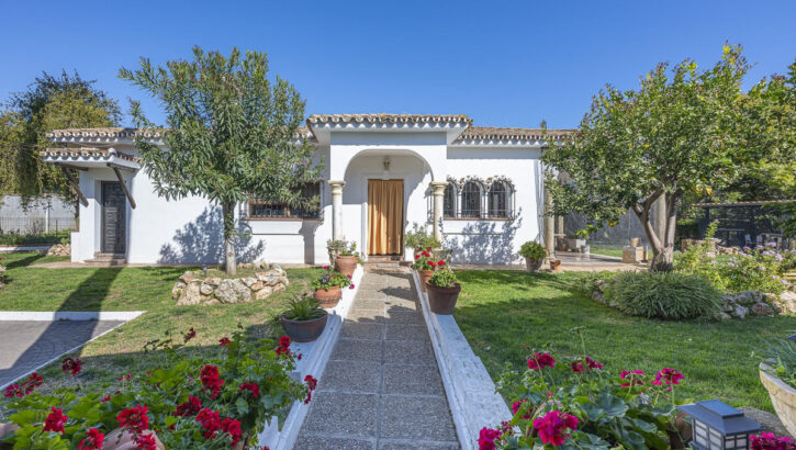 Villas de 3 dormitorios en venta en Guadalmina Alta – R5298379 Villas de 3 dormitorios en venta en Guadalmina Alta – R5298379 en
