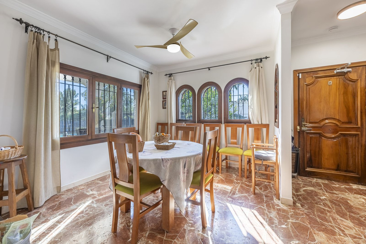 Villas de 3 dormitorios en venta en Guadalmina Alta – R5298379 Villas de 3 dormitorios en venta en Guadalmina Alta – R5298379