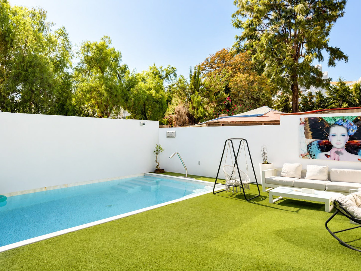 Pareados de 3 dormitorios en venta en Nueva Andalucía – R5449501 Pareados de 3 dormitorios en venta en Nueva Andalucía – R5449501