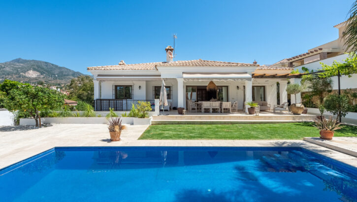 Villas de 5 dormitorios en venta en Marbella – R5445769 Villas de 5 dormitorios en venta en Marbella – R5445769 en