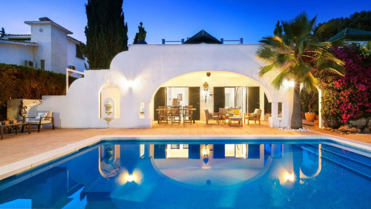 4 bedroom Villas for sale in Marbella – R5421241 4 bedroom Villas for sale in Marbella – R5421241 in