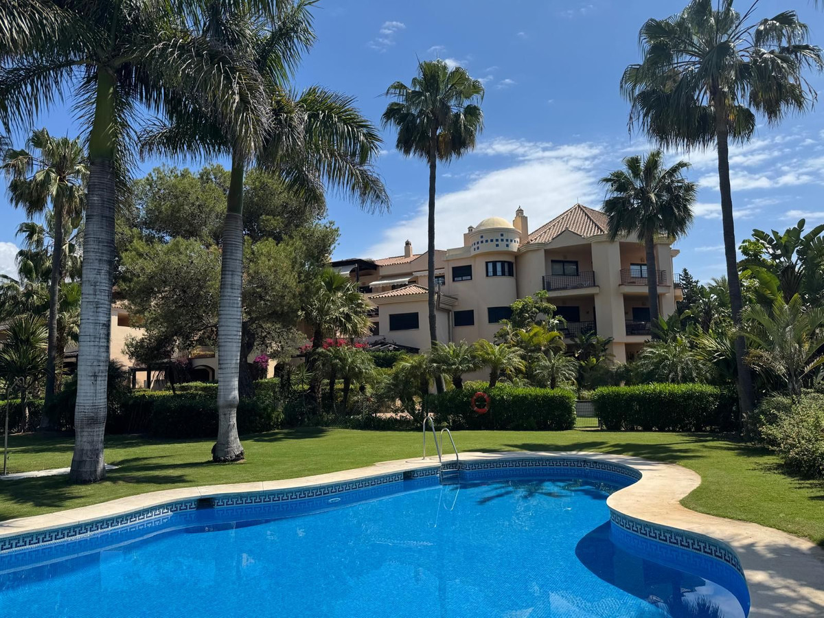 2 bedroom Apartments for sale in Puerto Banús – R5376028 2 bedroom Apartments for sale in Puerto Banús – R5376028