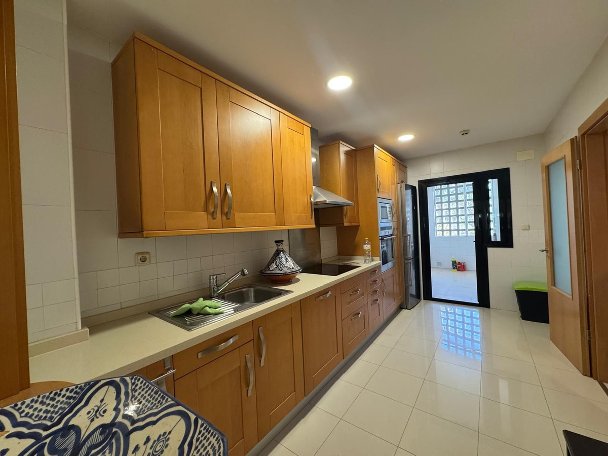 2 bedroom Apartments for sale in Puerto Banús – R5376028 2 bedroom Apartments for sale in Puerto Banús – R5376028