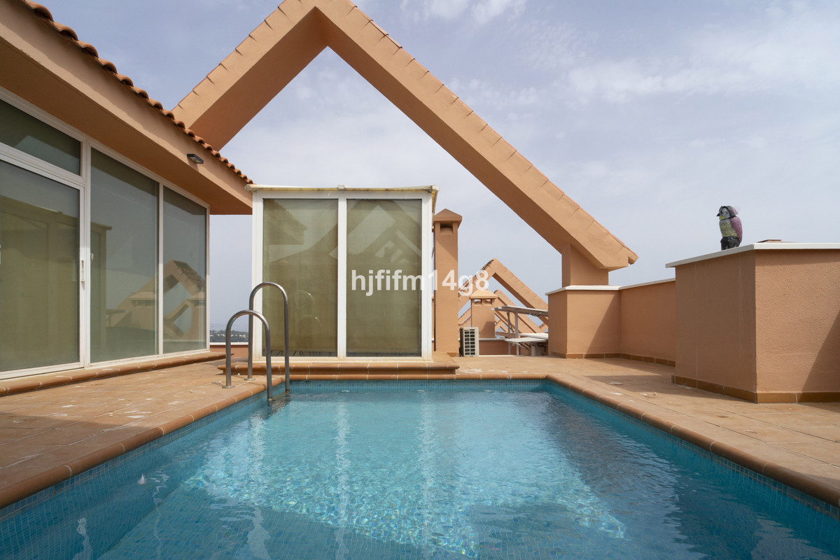 4 bedroom Penthouses for sale in Nueva Andalucía – R5448466 4 bedroom Penthouses for sale in Nueva Andalucía – R5448466