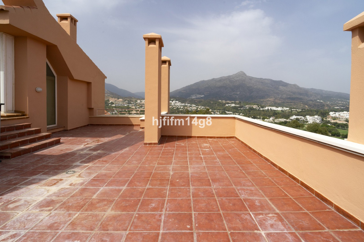 4 bedroom Penthouses for sale in Nueva Andalucía – R5448466 4 bedroom Penthouses for sale in Nueva Andalucía – R5448466