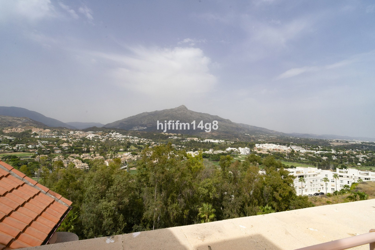 4 bedroom Penthouses for sale in Nueva Andalucía – R5448466 4 bedroom Penthouses for sale in Nueva Andalucía – R5448466
