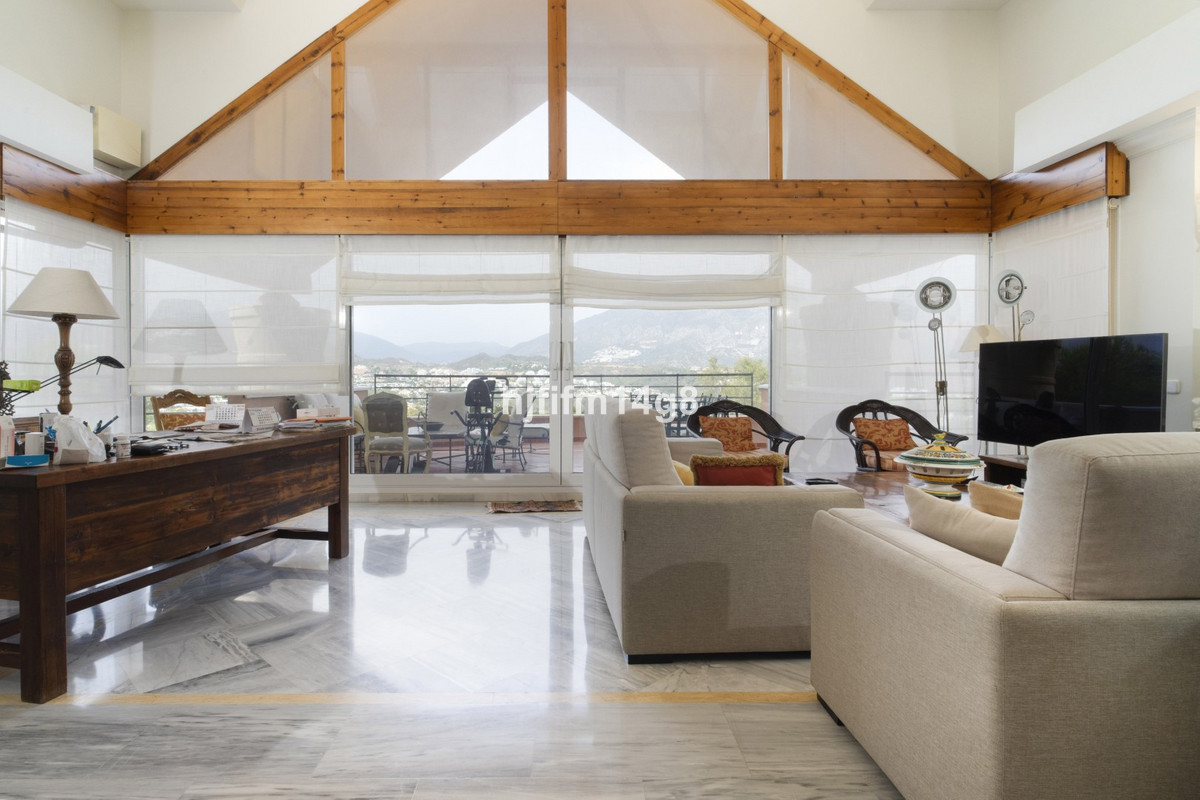 4 bedroom Penthouses for sale in Nueva Andalucía – R5448466 4 bedroom Penthouses for sale in Nueva Andalucía – R5448466