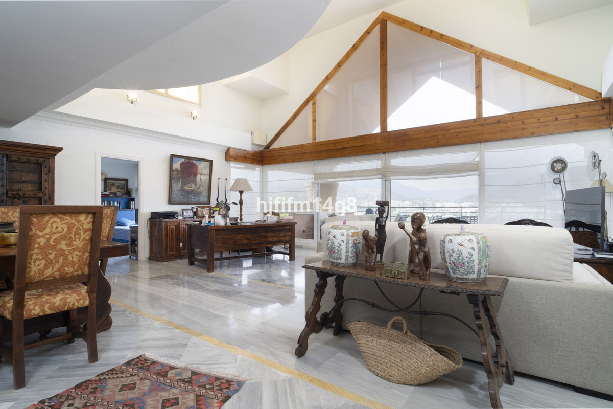 4 bedroom Penthouses for sale in Nueva Andalucía – R5448466 4 bedroom Penthouses for sale in Nueva Andalucía – R5448466