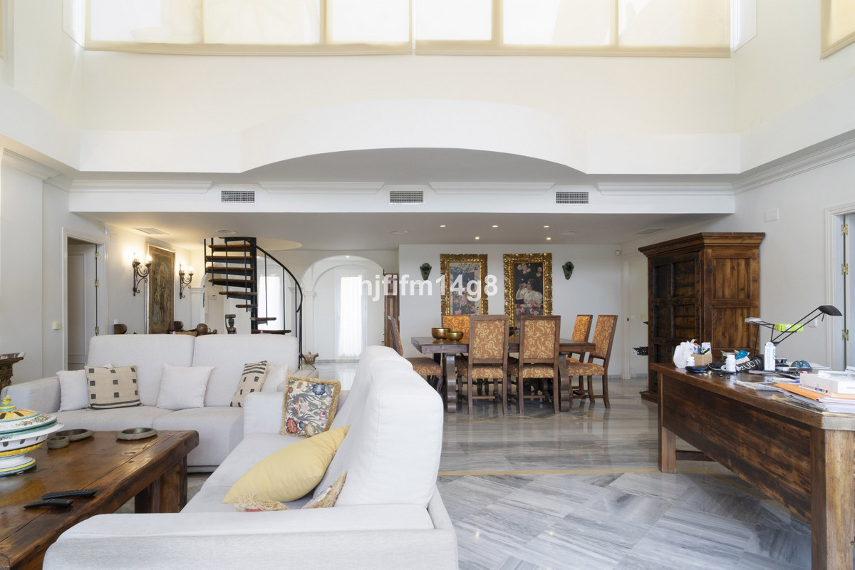 4 bedroom Penthouses for sale in Nueva Andalucía – R5448466 4 bedroom Penthouses for sale in Nueva Andalucía – R5448466