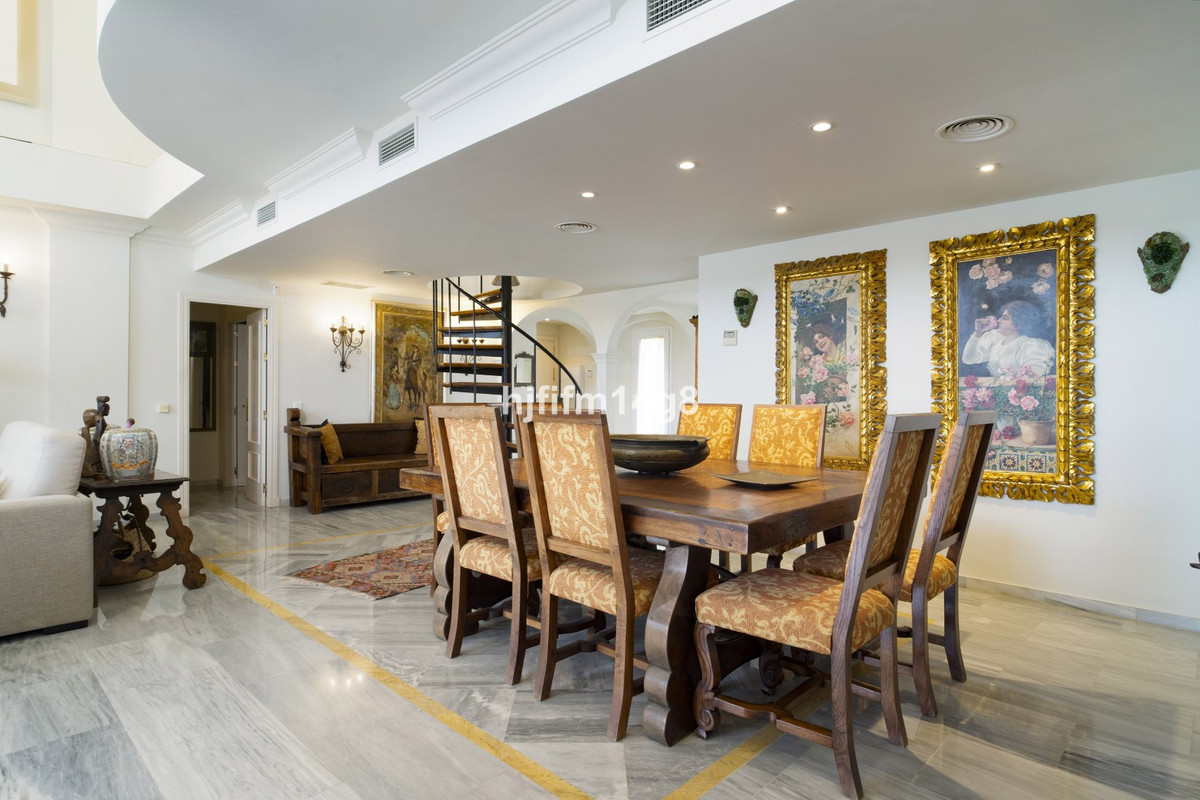 4 bedroom Penthouses for sale in Nueva Andalucía – R5448466 4 bedroom Penthouses for sale in Nueva Andalucía – R5448466