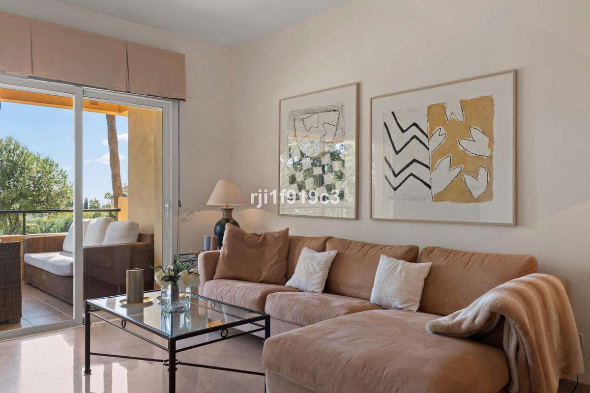 3 bedroom Apartments for sale in Elviria Hills – R5321299 3 bedroom Apartments for sale in Elviria Hills – R5321299