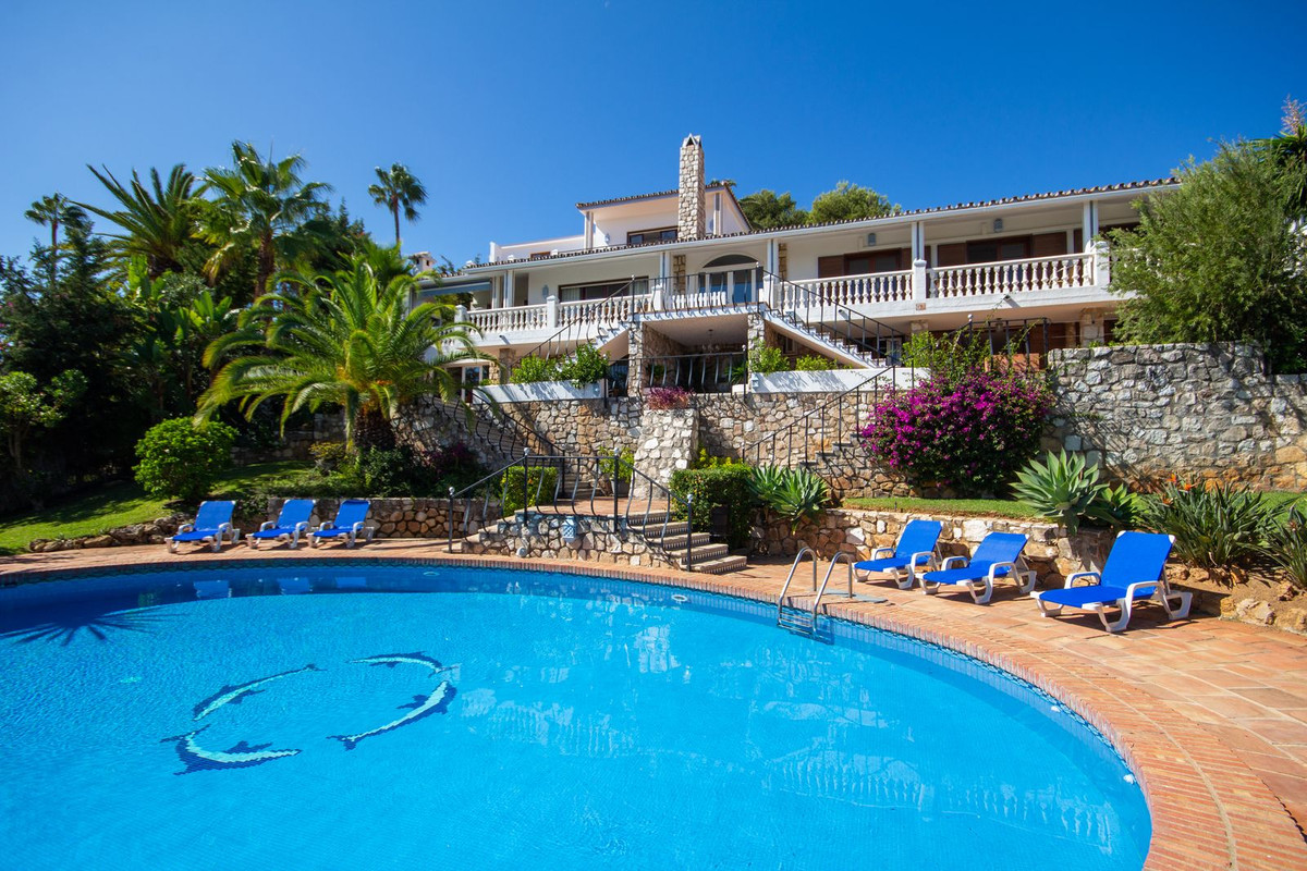 Villas de 7 dormitorios en venta en Mijas – R4216087 Villas de 7 dormitorios en venta en Mijas – R4216087