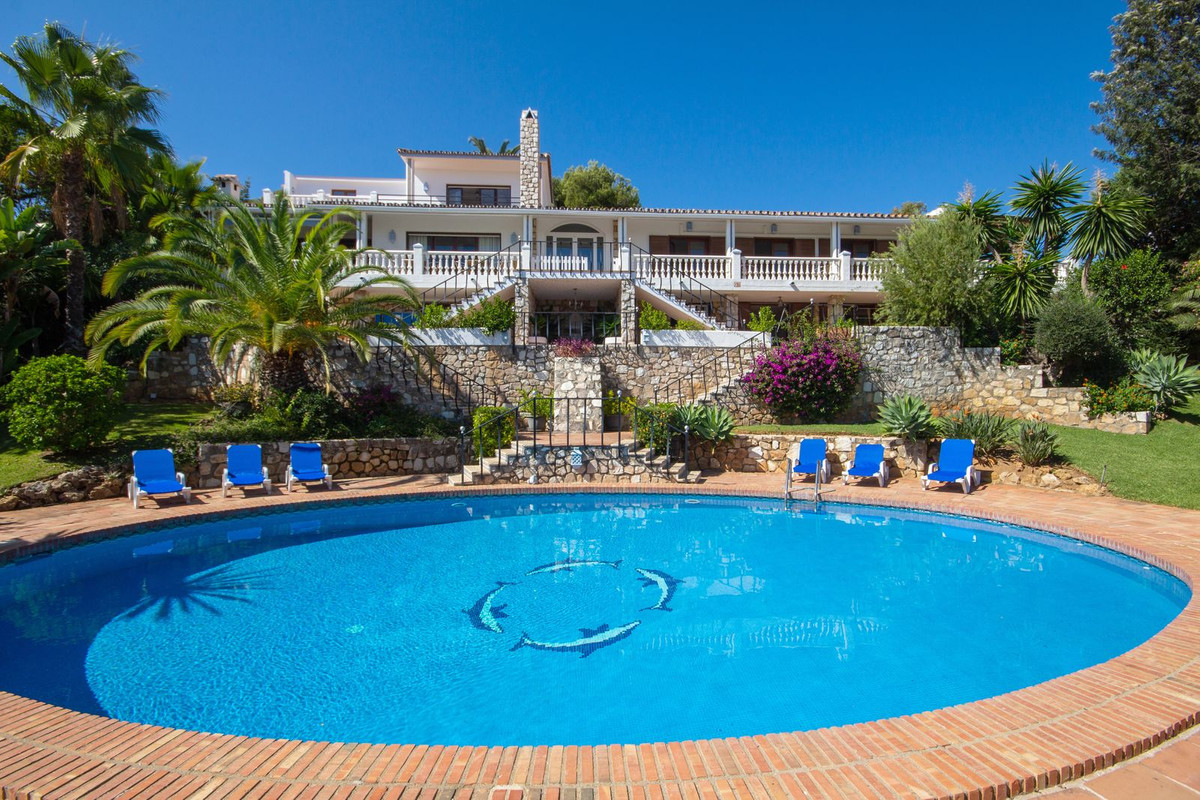 Villas de 7 dormitorios en venta en Mijas – R4216087 Villas de 7 dormitorios en venta en Mijas – R4216087