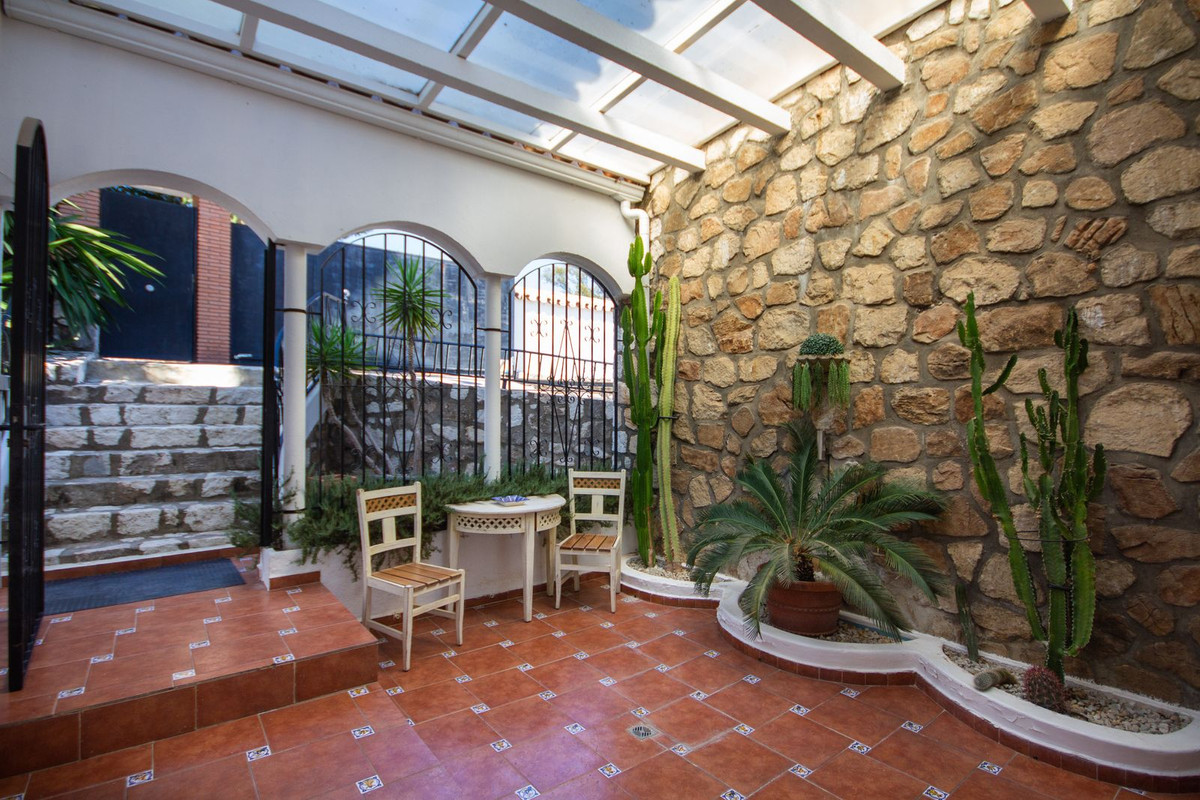 Villas de 7 dormitorios en venta en Mijas – R4216087 Villas de 7 dormitorios en venta en Mijas – R4216087