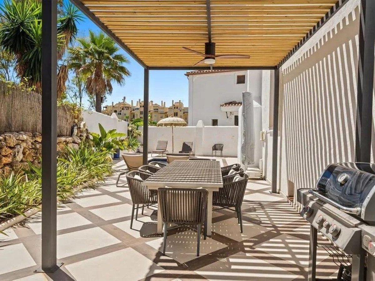 4 bedroom Villas for sale in Selwo – R5434048 4 bedroom Villas for sale in Selwo – R5434048