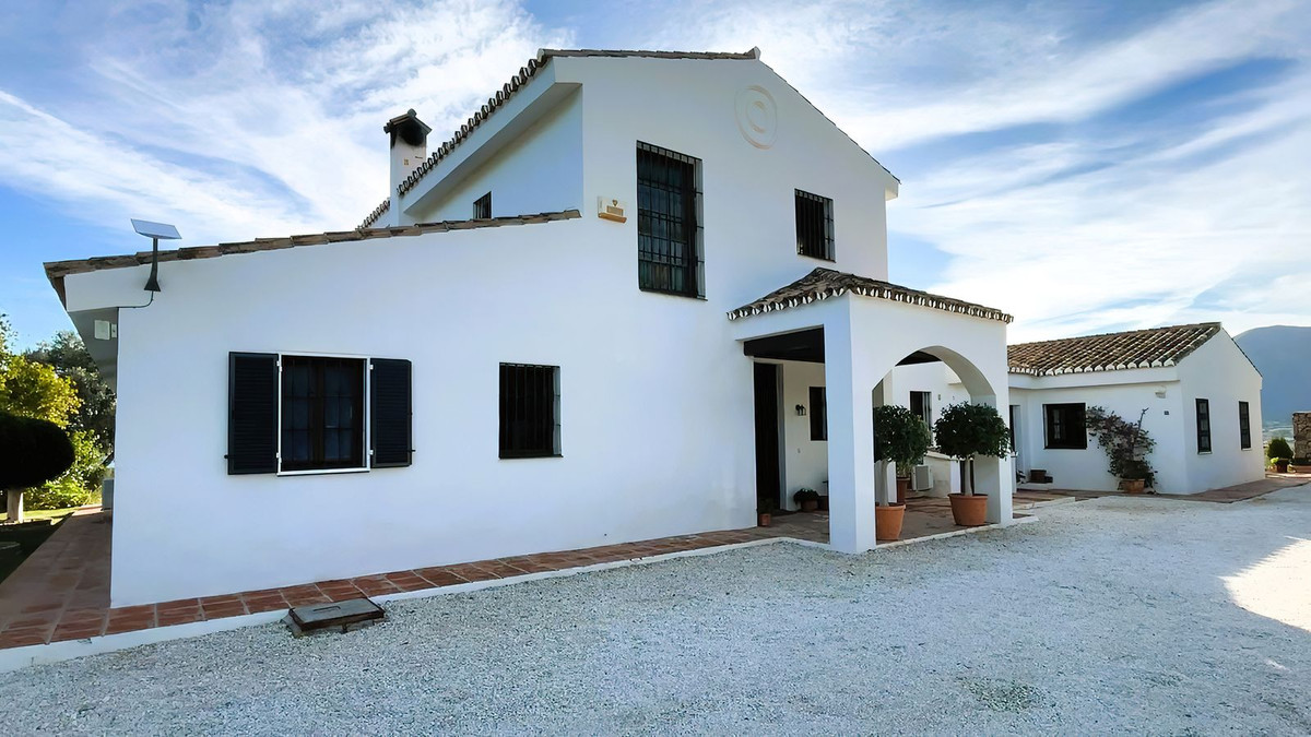 4 bedroom Villas for sale in La Cala de Mijas – R4655803 4 bedroom Villas for sale in La Cala de Mijas – R4655803