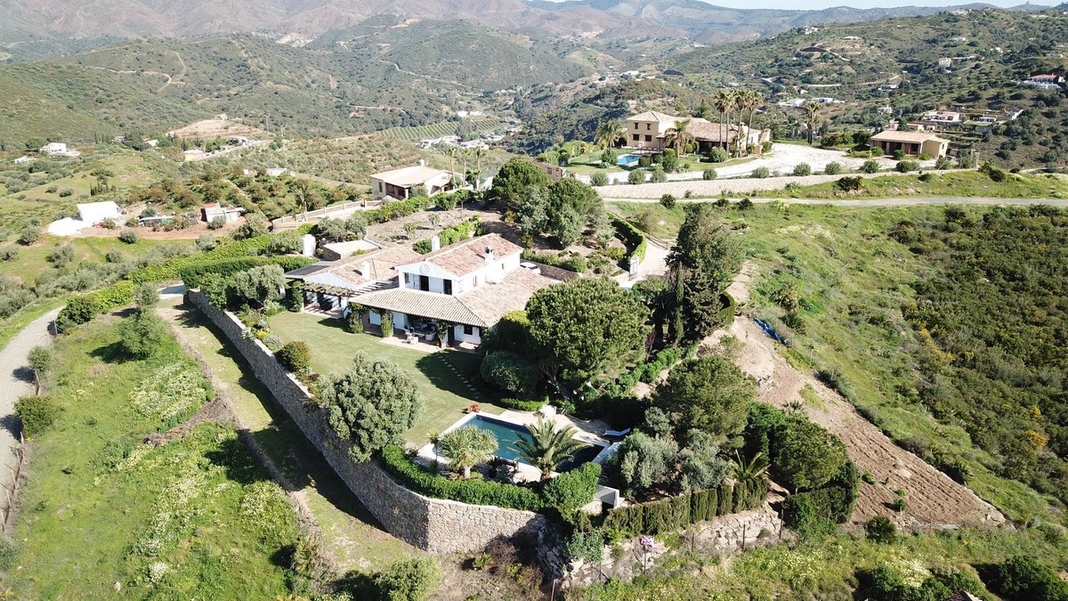4 bedroom Villas for sale in La Cala de Mijas – R4655803 4 bedroom Villas for sale in La Cala de Mijas – R4655803