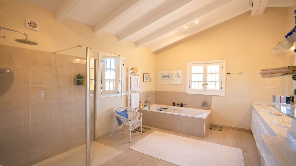 4 bedroom Villas for sale in La Cala de Mijas – R4655803 4 bedroom Villas for sale in La Cala de Mijas – R4655803