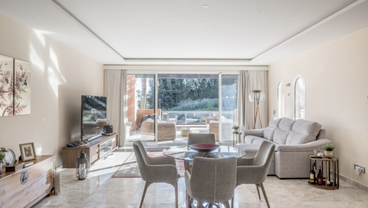 Apartamentos de 3 dormitorios en venta en Nueva Andalucía – R5441611 Apartamentos de 3 dormitorios en venta en Nueva Andalucía – R5441611 en