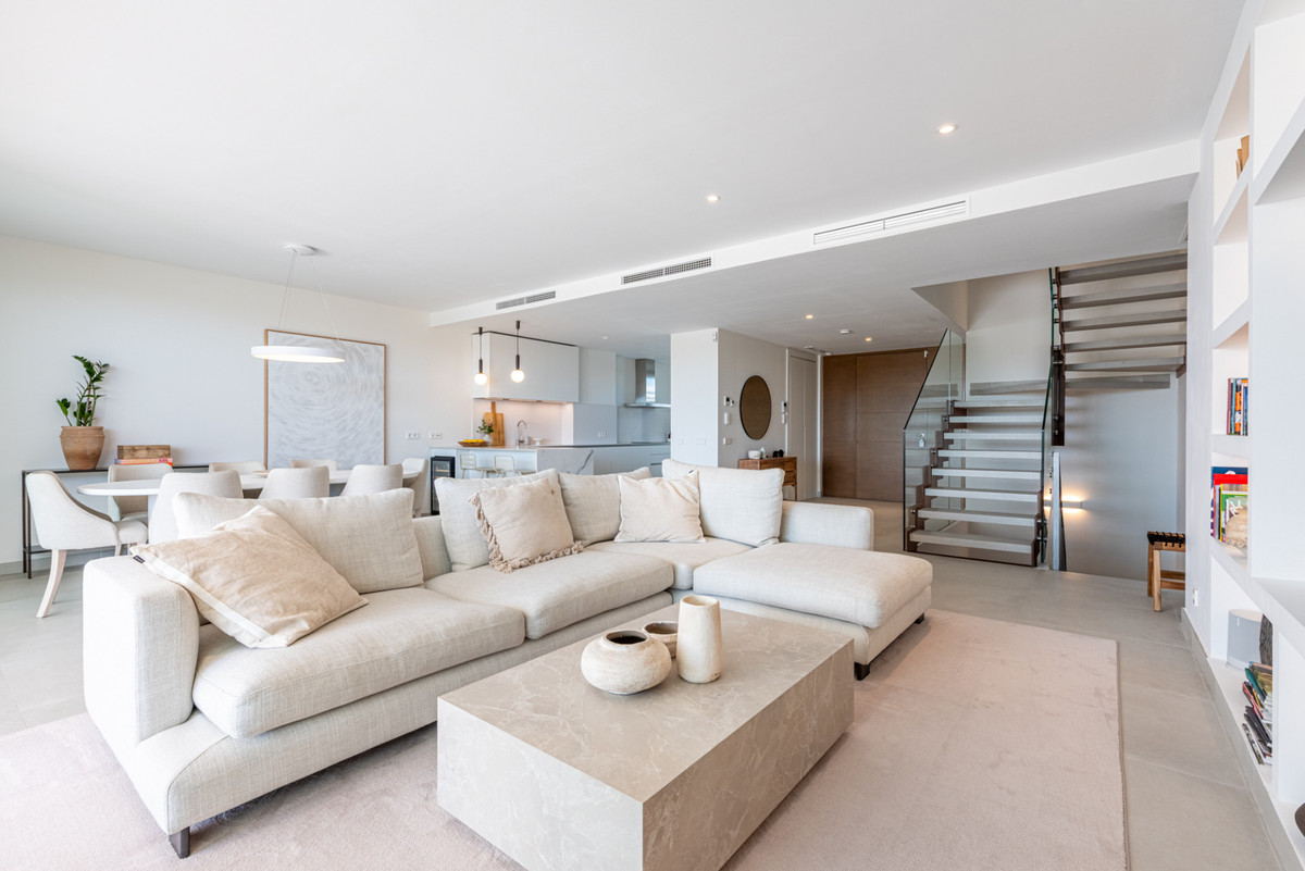 Pareados de 4 dormitorios en venta en San Pedro de Alcántara – R5387671 Pareados de 4 dormitorios en venta en San Pedro de Alcántara – R5387671