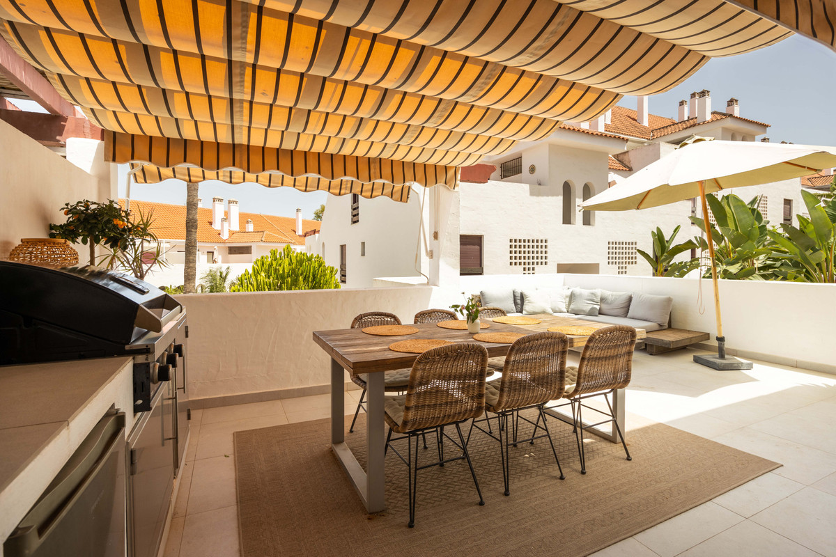 Apartamentos de 3 dormitorios en venta en Nueva Andalucía – R5443771 Apartamentos de 3 dormitorios en venta en Nueva Andalucía – R5443771