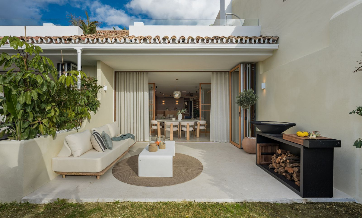 Adosados de 4 dormitorios en venta en Nueva Andalucía – R5292898 Adosados de 4 dormitorios en venta en Nueva Andalucía – R5292898