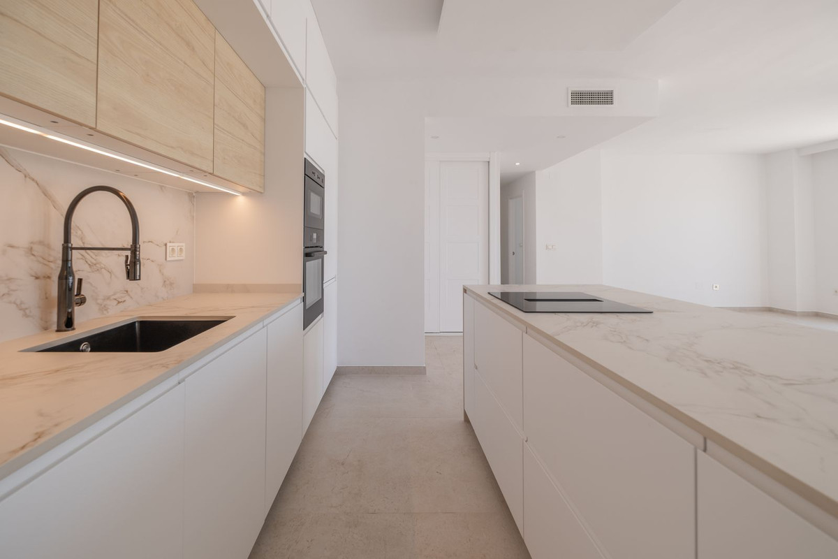 Aticos de 3 dormitorios en venta en Miraflores – R4765513 Aticos de 3 dormitorios en venta en Miraflores – R4765513