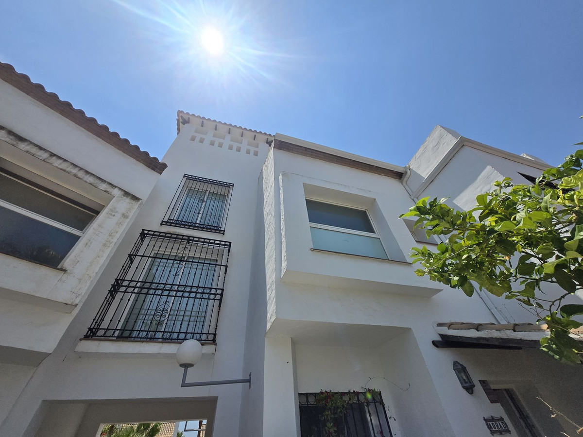5 bedroom Townhouses for sale in Milla de Oro – R5432098 5 bedroom Townhouses for sale in Milla de Oro – R5432098