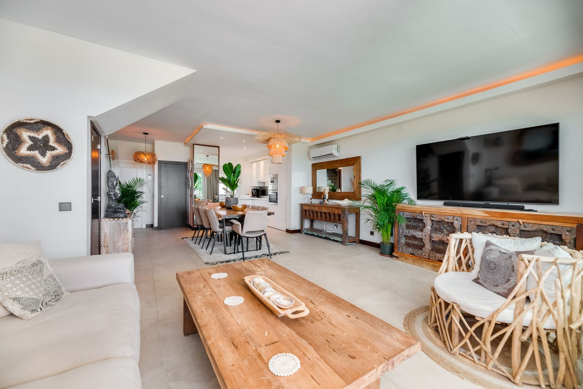 4 bedroom Townhouses for sale in Las Chapas – R5460751 4 bedroom Townhouses for sale in Las Chapas – R5460751