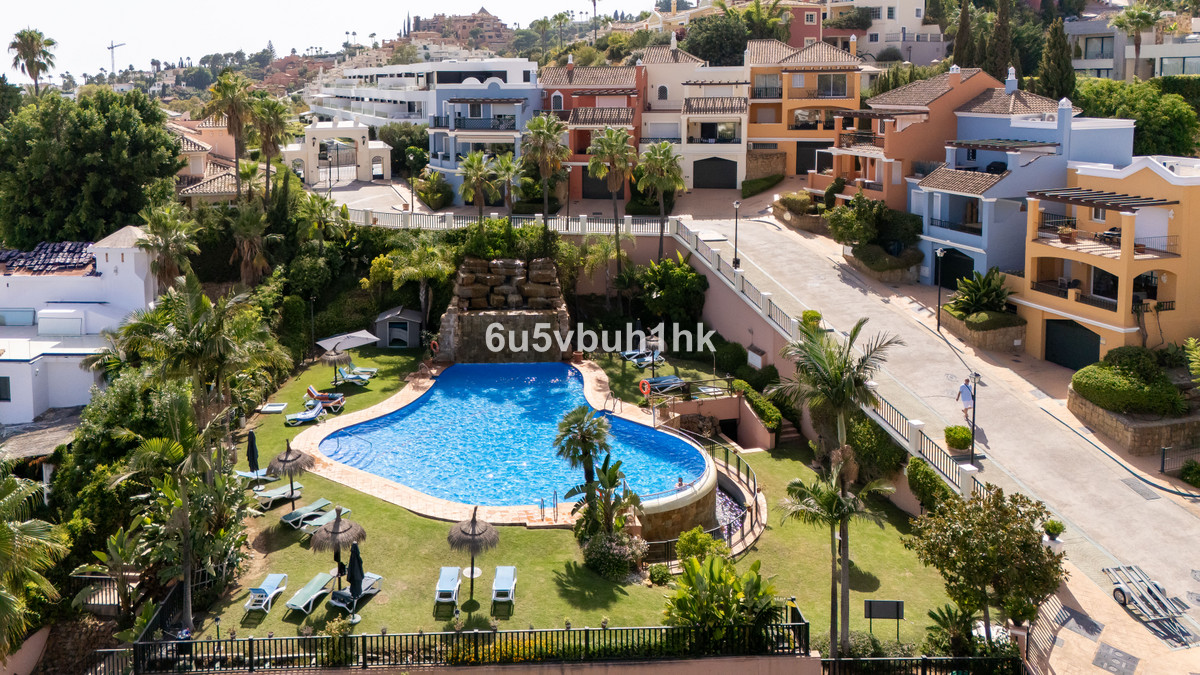 4 bedroom Townhouses for sale in Nueva Andalucía – R5467699 4 bedroom Townhouses for sale in Nueva Andalucía – R5467699