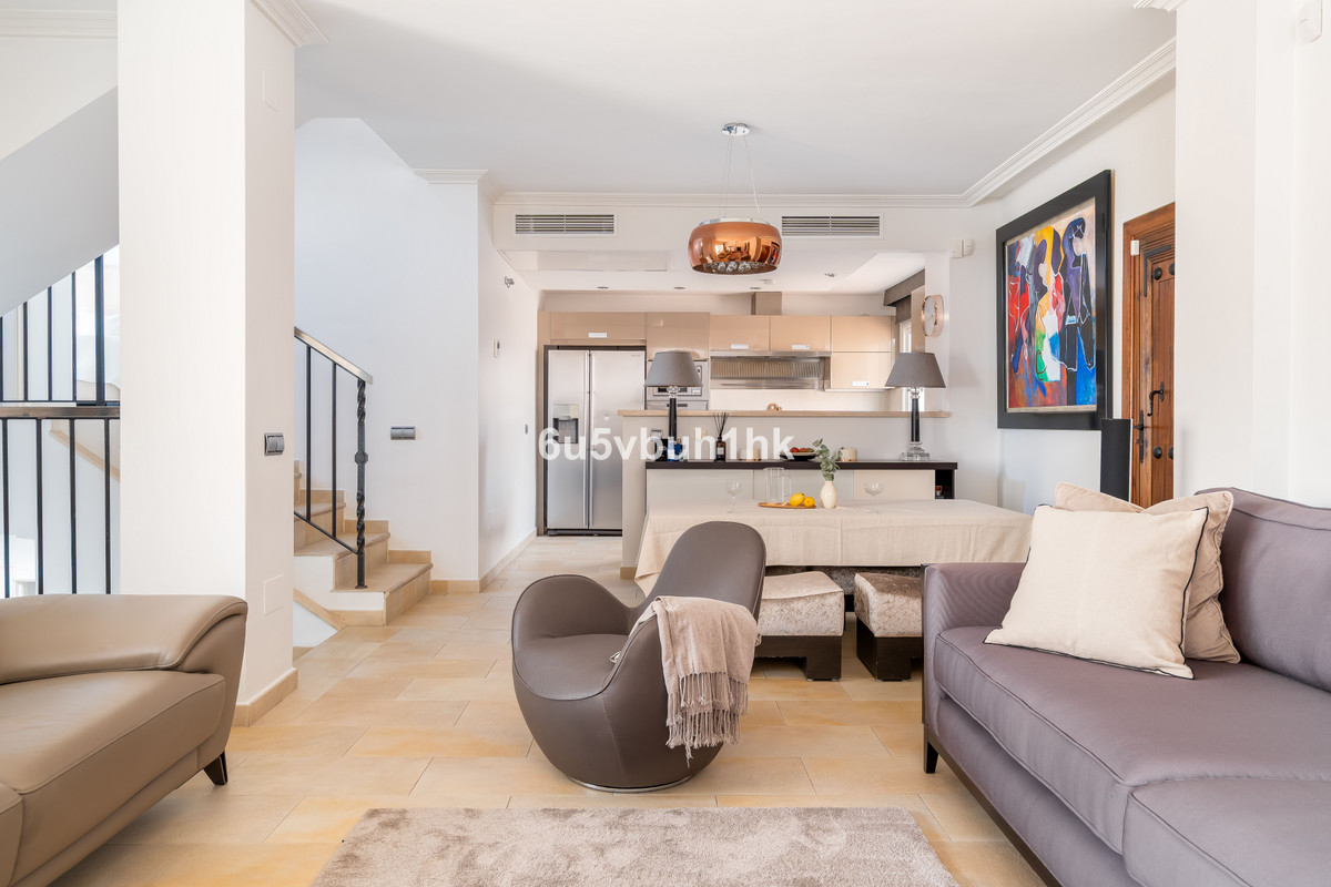 4 bedroom Townhouses for sale in Nueva Andalucía – R5467699 4 bedroom Townhouses for sale in Nueva Andalucía – R5467699