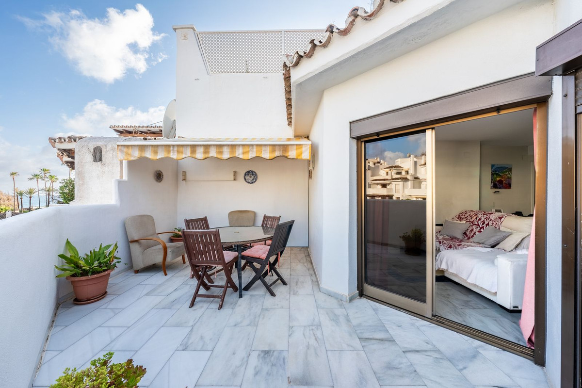Aticos de 2 dormitorios en venta en Elviria – R5342119 Aticos de 2 dormitorios en venta en Elviria – R5342119