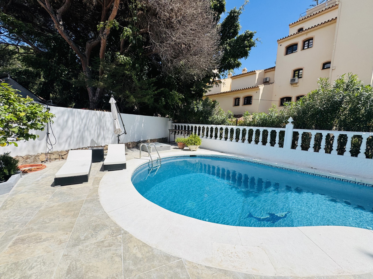 Villas de 4 dormitorios en venta en Elviria – R5457793 Villas de 4 dormitorios en venta en Elviria – R5457793