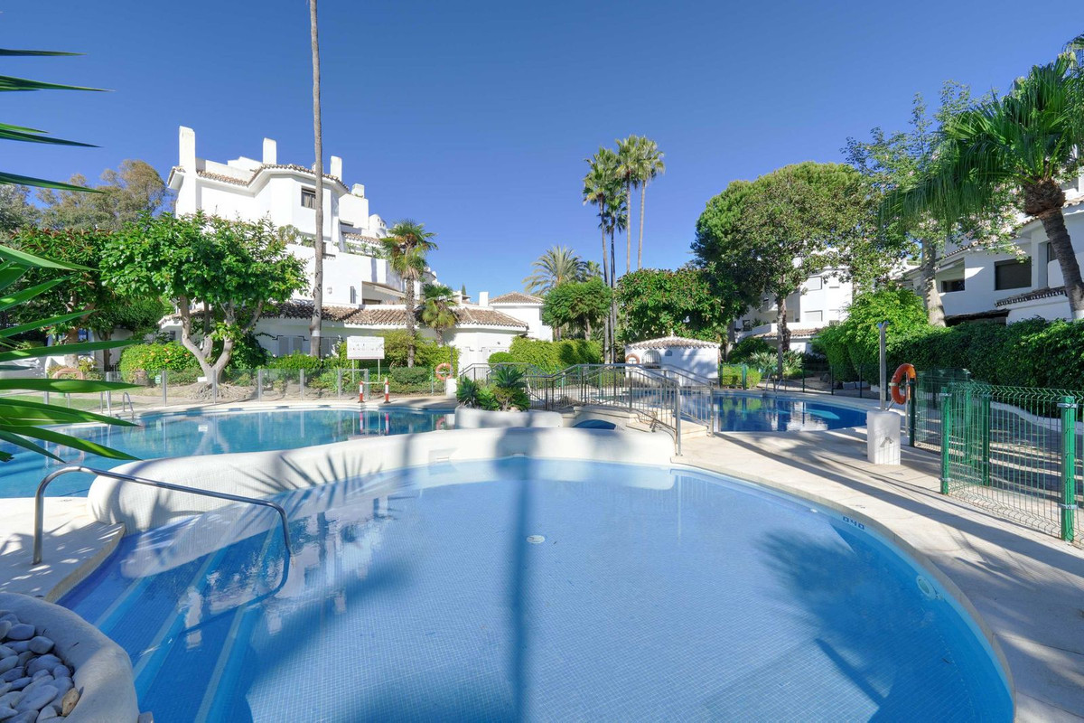 2 bedroom Apartments for sale in Elviria – R4765525 2 bedroom Apartments for sale in Elviria – R4765525