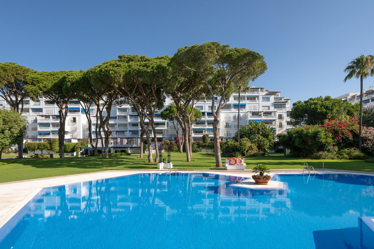 2 bedroom Apartments for sale in Puerto Banús – R5427154 2 bedroom Apartments for sale in Puerto Banús – R5427154