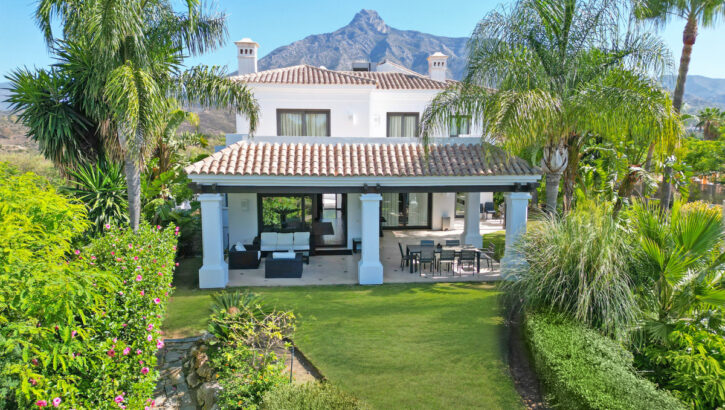 Villas de 4 dormitorios en venta en Milla de Oro – R4826392 Villas de 4 dormitorios en venta en Milla de Oro – R4826392 en
