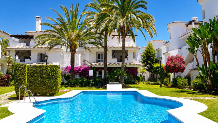 Apartamentos de 2 dormitorios en venta en Nueva Andalucía – R5453896 Apartamentos de 2 dormitorios en venta en Nueva Andalucía – R5453896 en