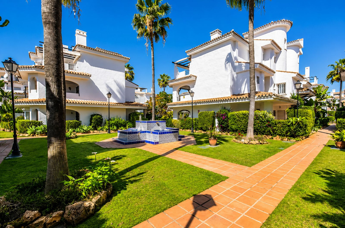 Apartamentos de 2 dormitorios en venta en Nueva Andalucía – R5453896 Apartamentos de 2 dormitorios en venta en Nueva Andalucía – R5453896
