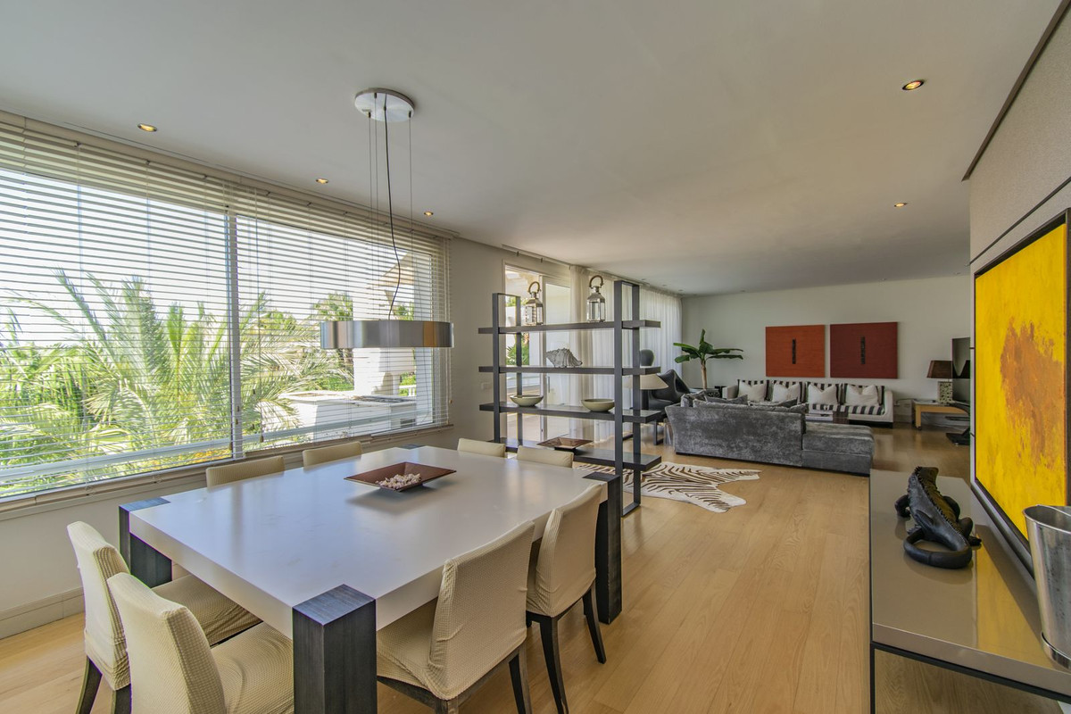 Aticos de 3 dormitorios en venta en Nagüeles – R4763428 Aticos de 3 dormitorios en venta en Nagüeles – R4763428