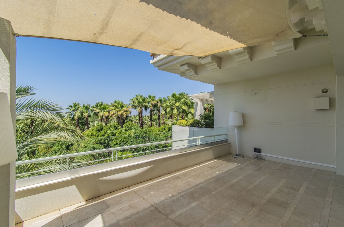 Aticos de 3 dormitorios en venta en Nagüeles – R4763428 Aticos de 3 dormitorios en venta en Nagüeles – R4763428